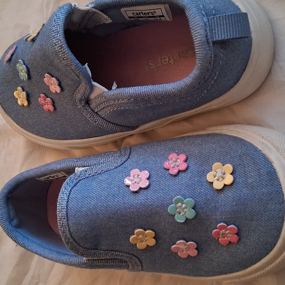 Excellent Condition Carter's Blue Floral Kids Sneakers.
